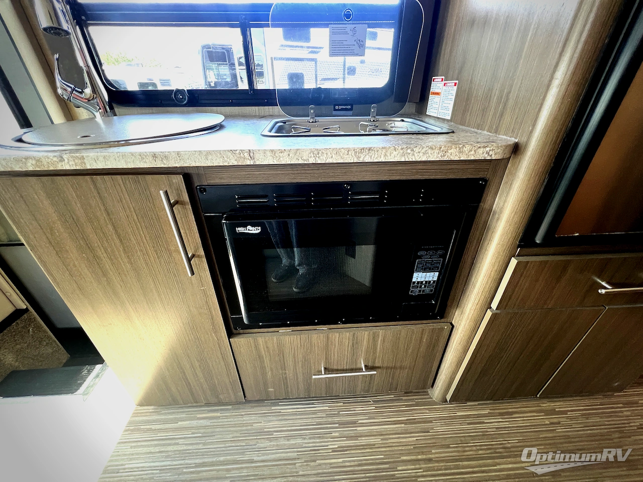 2017 Thor Gemini 23TR Photo 12