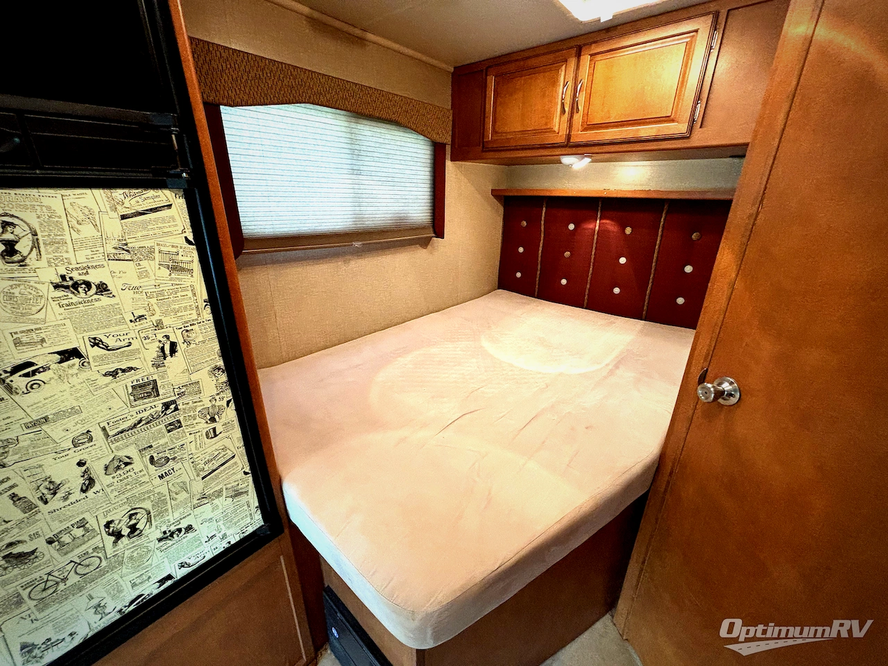 2015 Winnebago Minnie Winnie 322R Photo 16