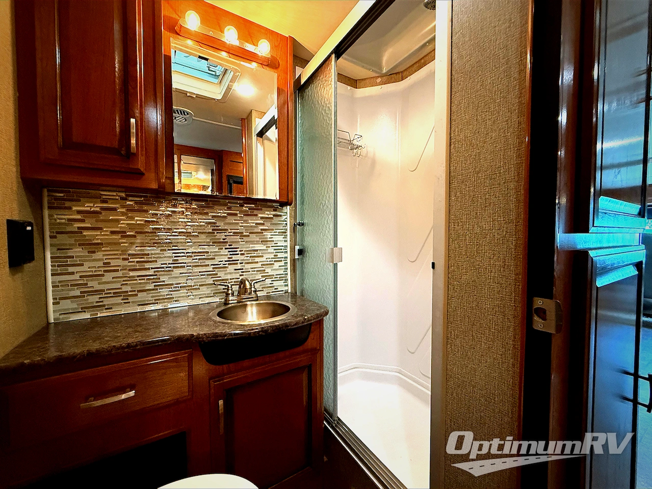 2018 Holiday Rambler Admiral XE 31A Photo 14