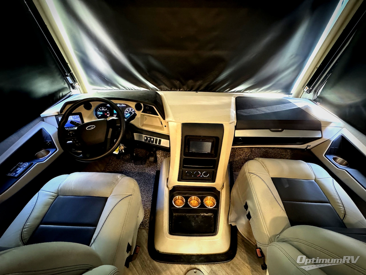 2023 Holiday Rambler Invicta 34MB Photo 6