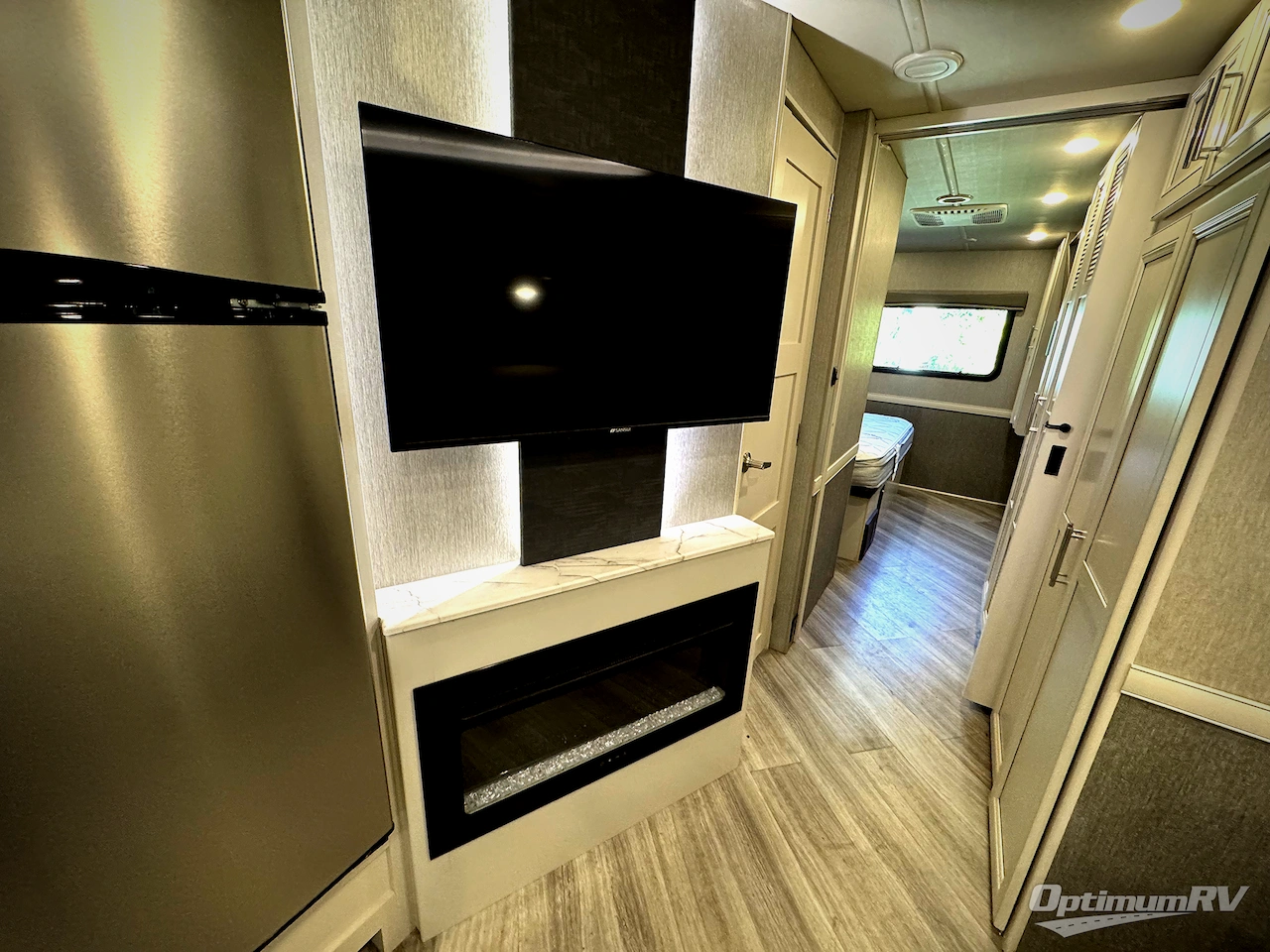 2023 Holiday Rambler Invicta 34MB Photo 11