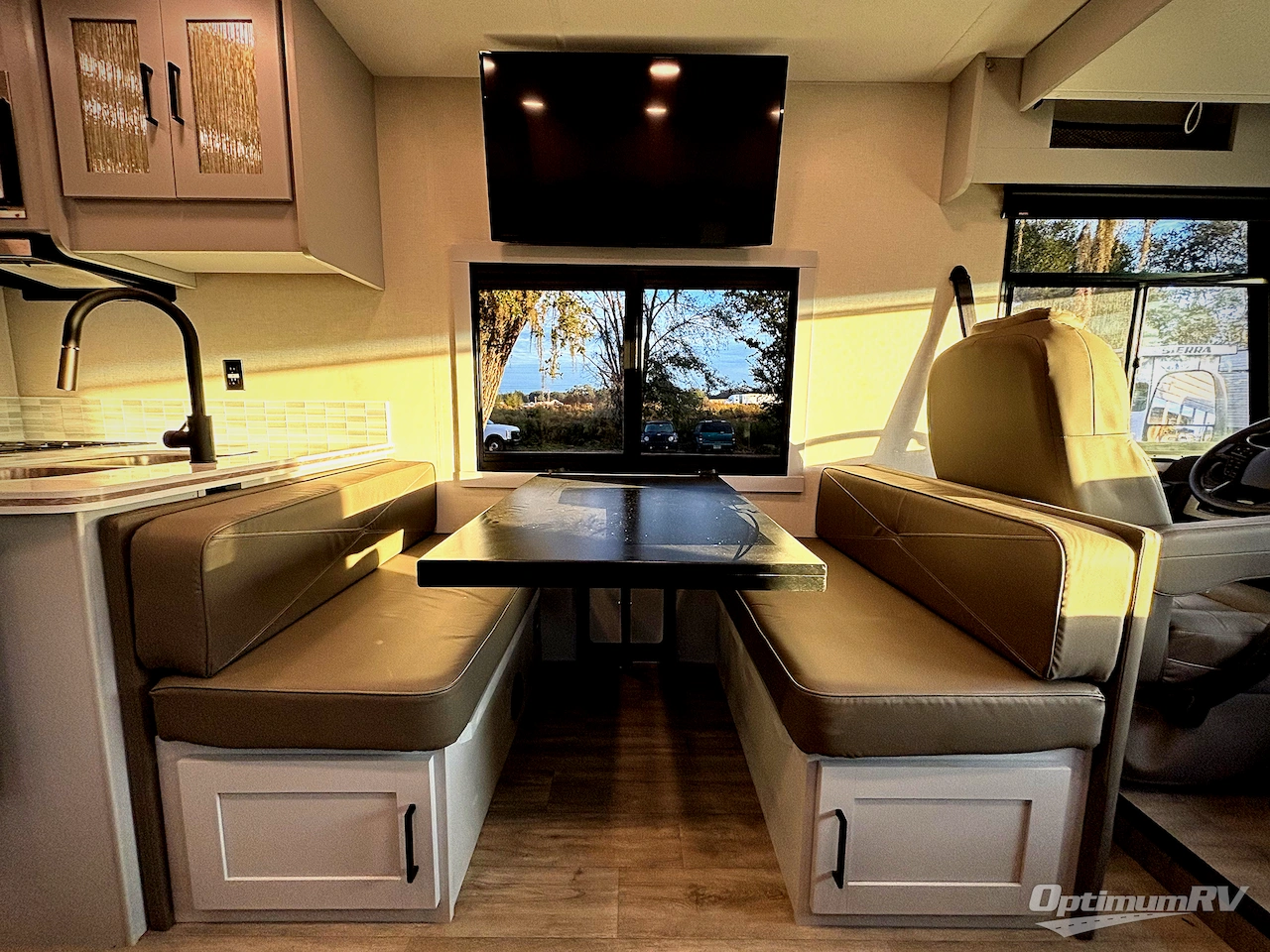 2025 Coachmen Pursuit 27XPS Photo 10