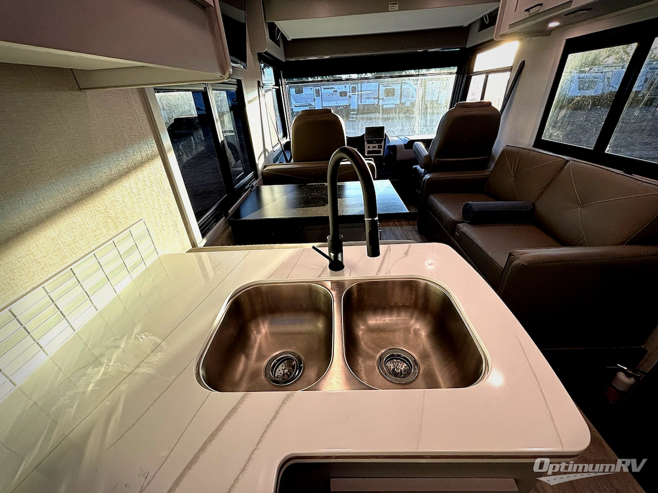 2025 Coachmen Pursuit 27XPS Photo 11