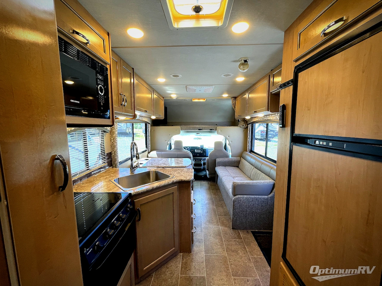 2018 Thor Chateau 26B Photo 5