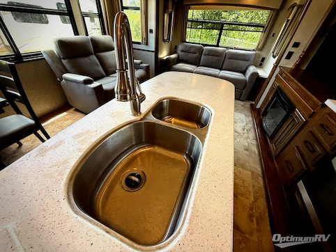 2018 Heartland Bighorn 3575EL RV Photo 3