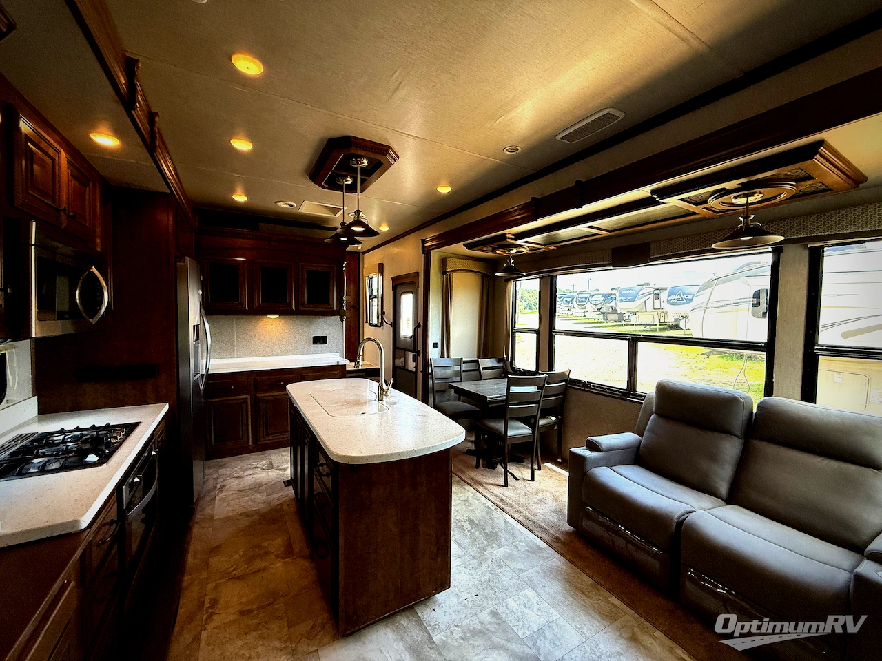 2018 Heartland Bighorn 3575EL Photo 4