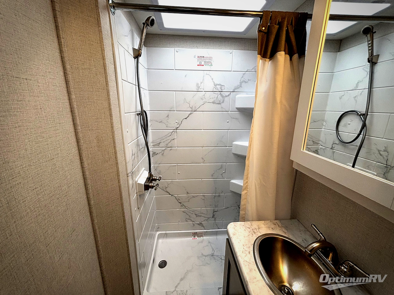 2026 Four Winds Chateau 21Z Photo 18