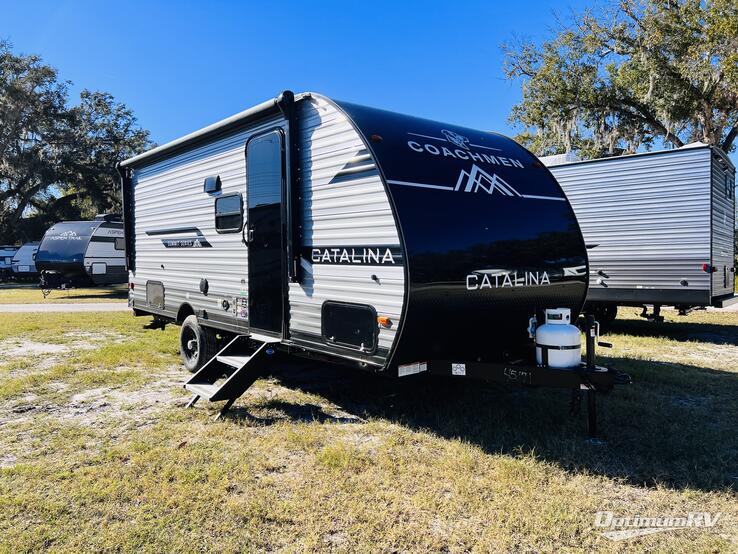 2025 Coachmen Catalina Summit Series 7 184BHSX RV Photo 1