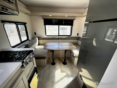 2027 Coachmen Catalina Summit Series 7 154RDX RV Photo 2