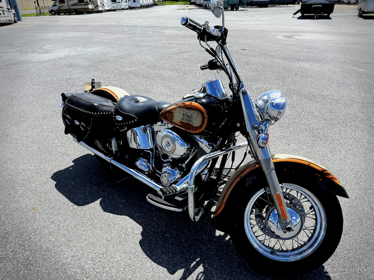 2007 Harley-Davidson Softail Classic Photo 2