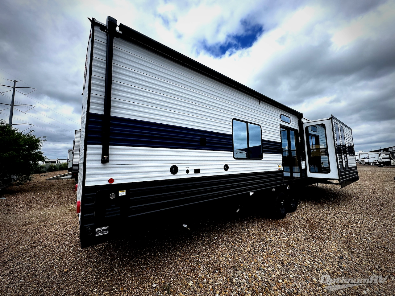 2026 Forest River Cherokee Timberwolf 39NA Photo 2