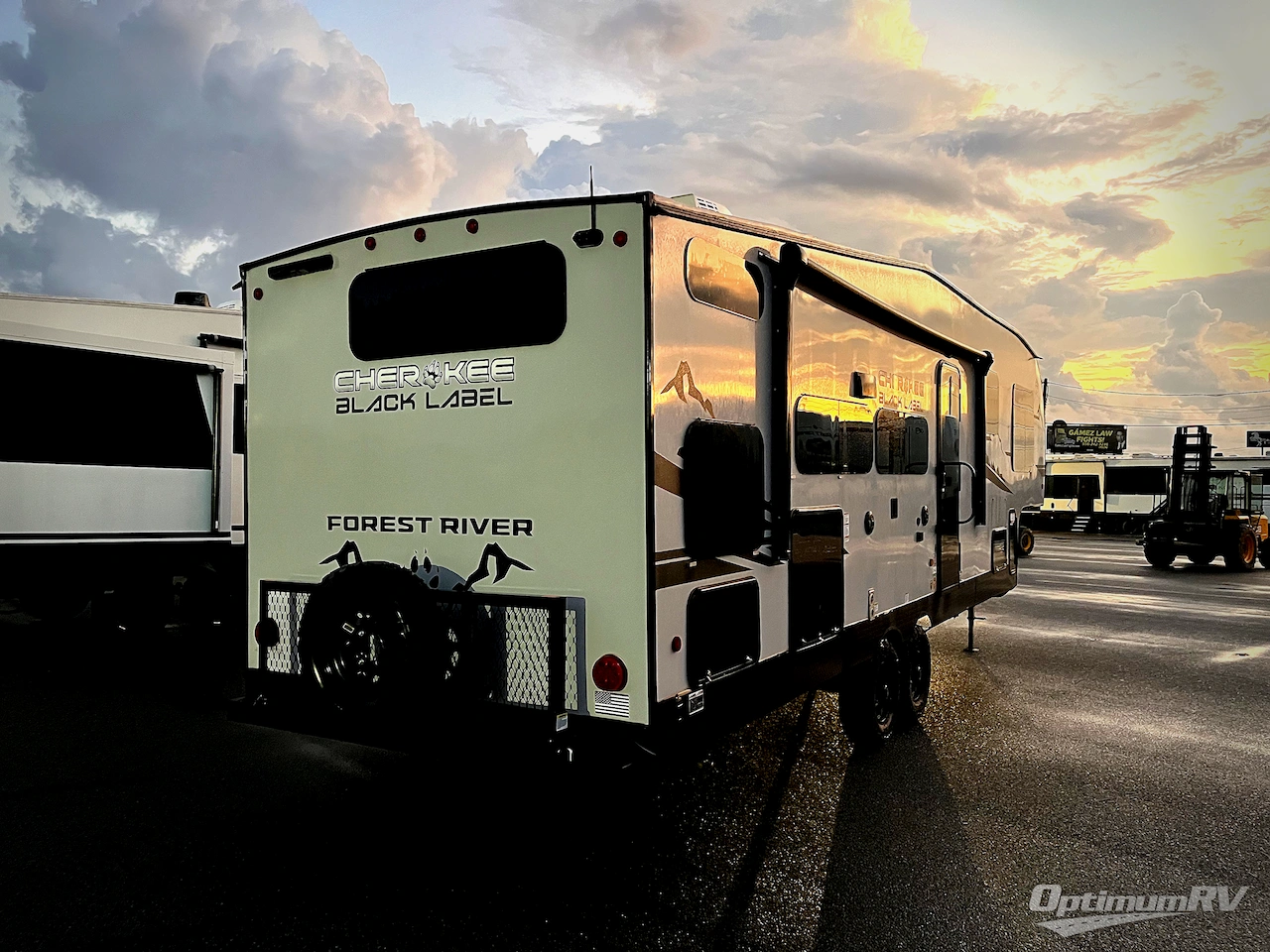 2025 Forest River Cherokee Black Label 265GDKBL Photo 2