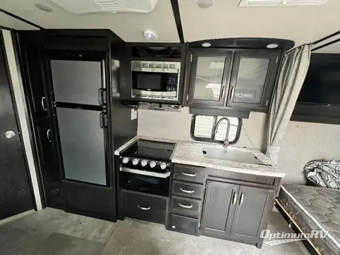 2018 Forest River Wildcat 312RLI RV Photo 3
