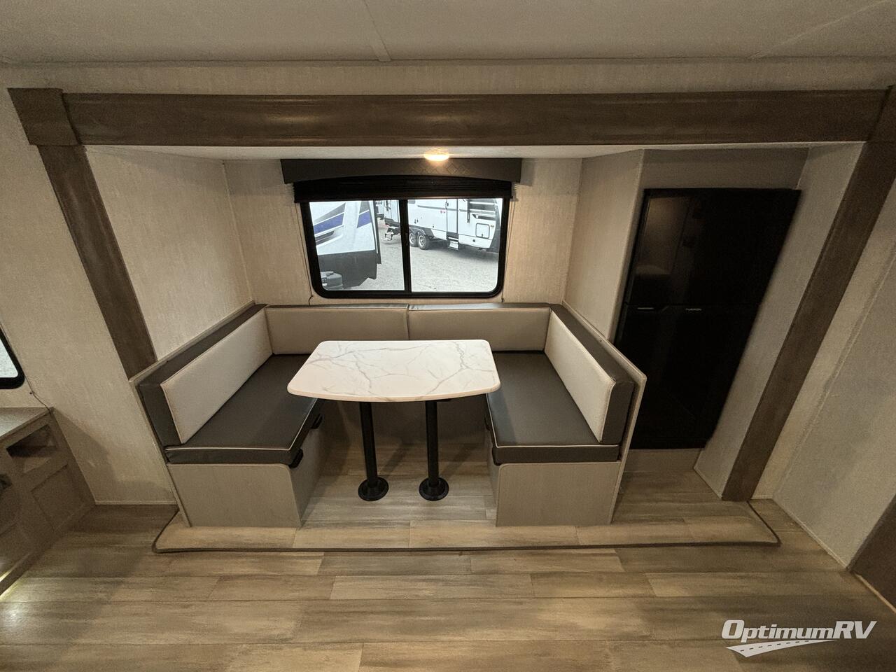 SOLD! - New 2025 Coachmen Clipper 6K Series 272RLS Travel Trailer