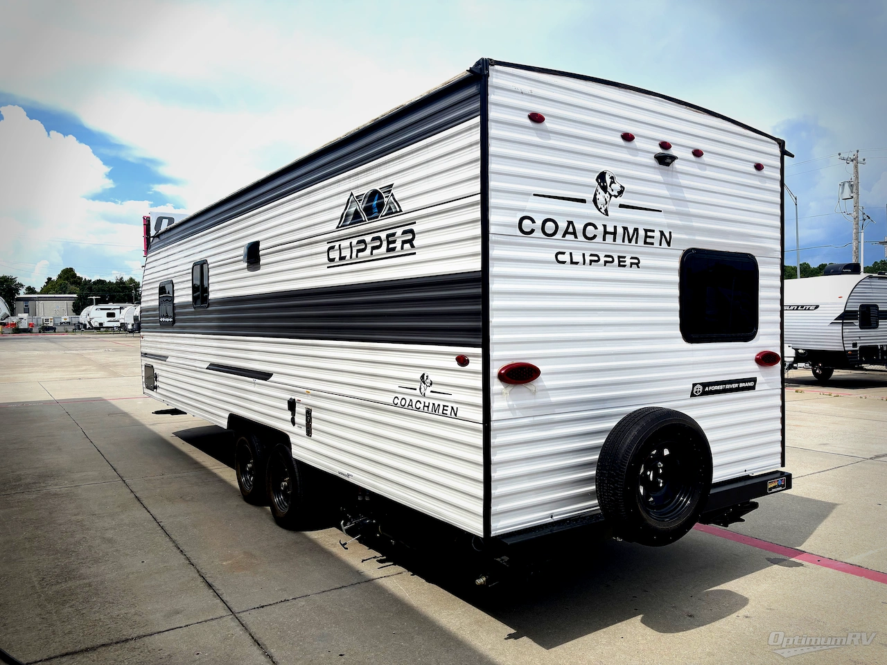 2025 Coachmen Clipper 5K Series 26BH Photo 3