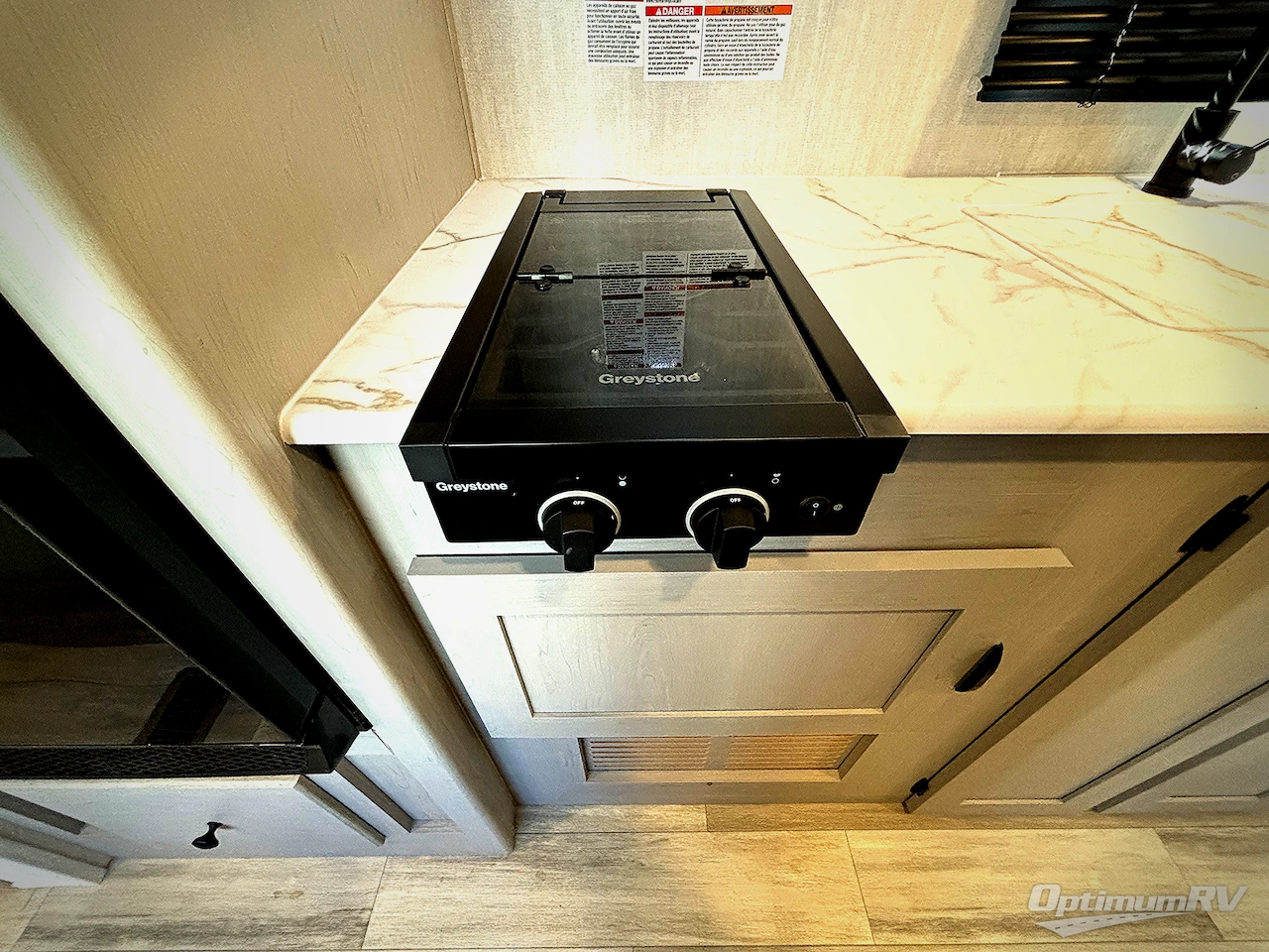 2025 Coachmen Clipper 5K Series 25QBH Photo 7