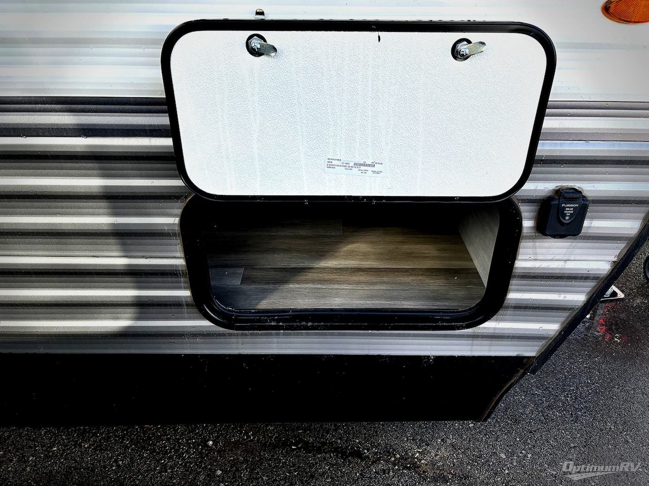 2025 Coachmen Clipper 5K Series 25QBH Photo 14