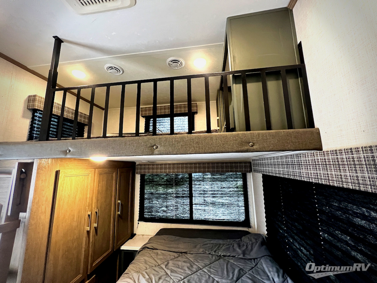 2024 Dutchmen Eddie Bauer 360LF Photo 16