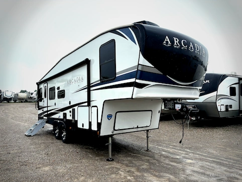 Used 2023 Keystone RV Arcadia Super Lite 293SLRD Featured Photo