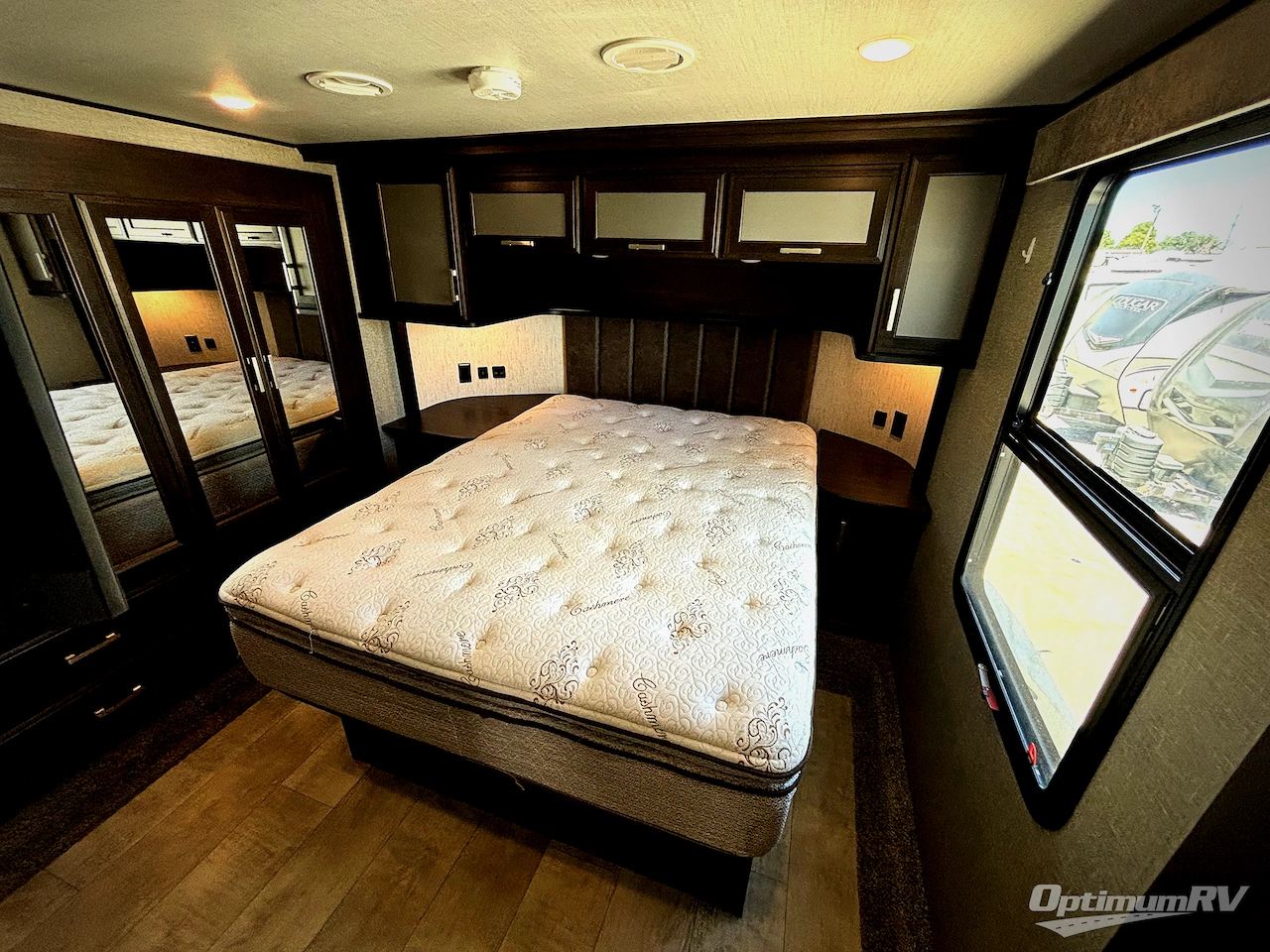 2020 Grand Design Momentum M-Class 395M Photo 10