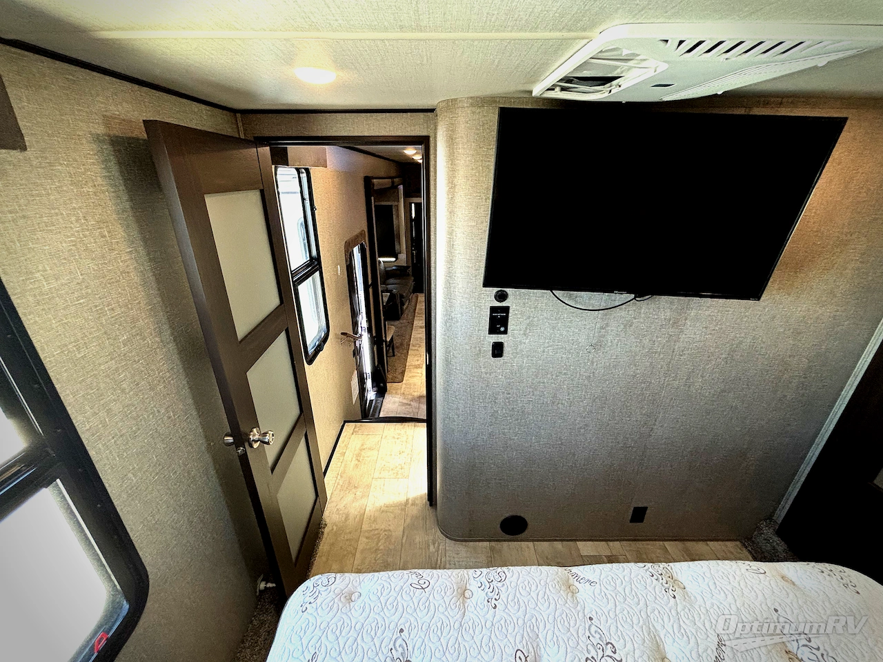 2020 Grand Design Momentum M-Class 395M Photo 12