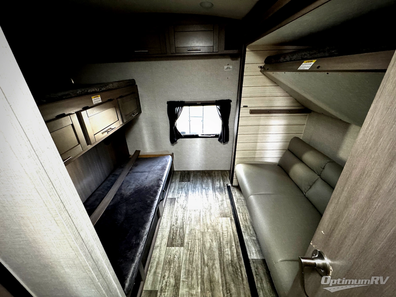 2023 CrossRoads Sunset Trail SS331BH Photo 9