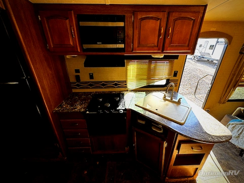 2015 Keystone Springdale 271RL RV Photo 3