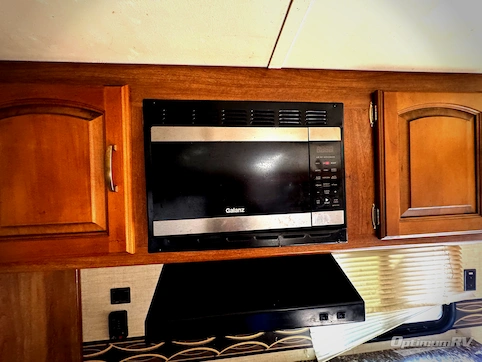 2015 Keystone Springdale 271RL RV Photo 4