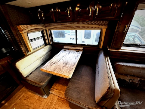 2019 Thor Aria 3901 RV Photo 2