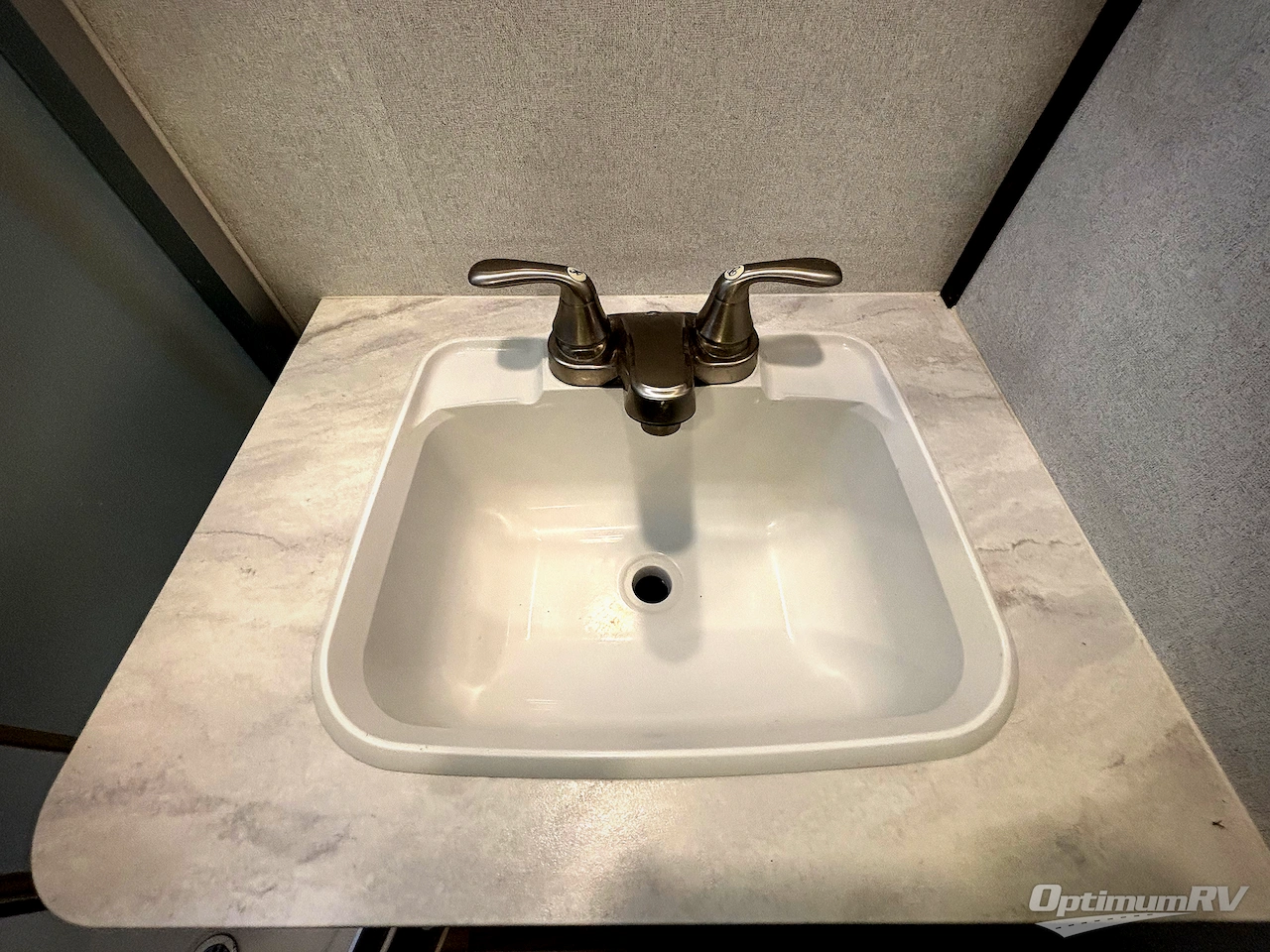 2019 Forest River Salem Hemisphere GLX 283RK Photo 10