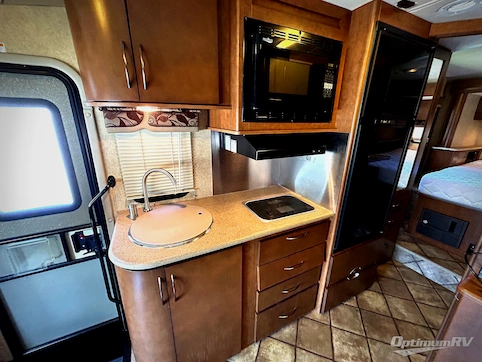 2014 Thor Siesta Sprinter 24SR RV Photo 2