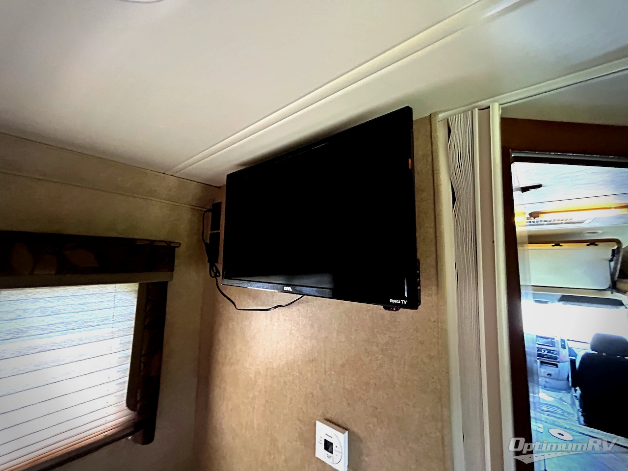 2014 Thor Siesta Sprinter 24SR Photo 18