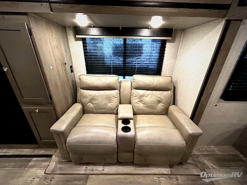2021 Keystone Outback Ultra Lite 221UMD RV Photo 3