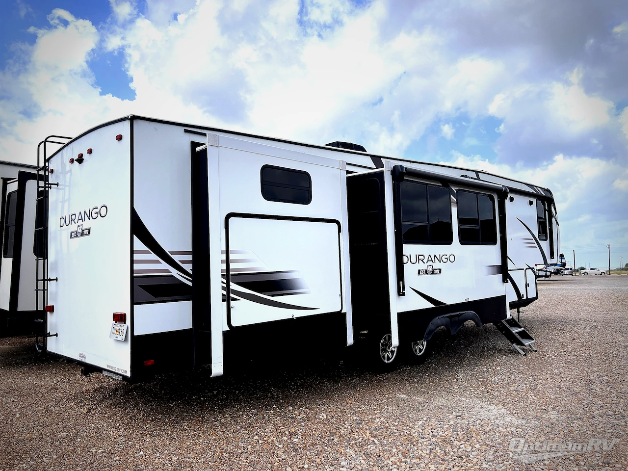2021 KZ Durango D348BHF Photo 2