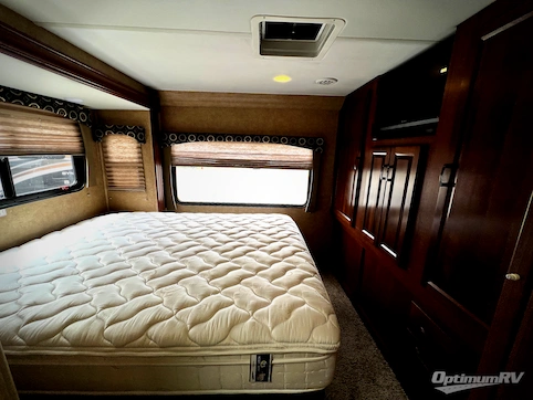 2014 Forest River Forester 3011DS Ford RV Photo 4