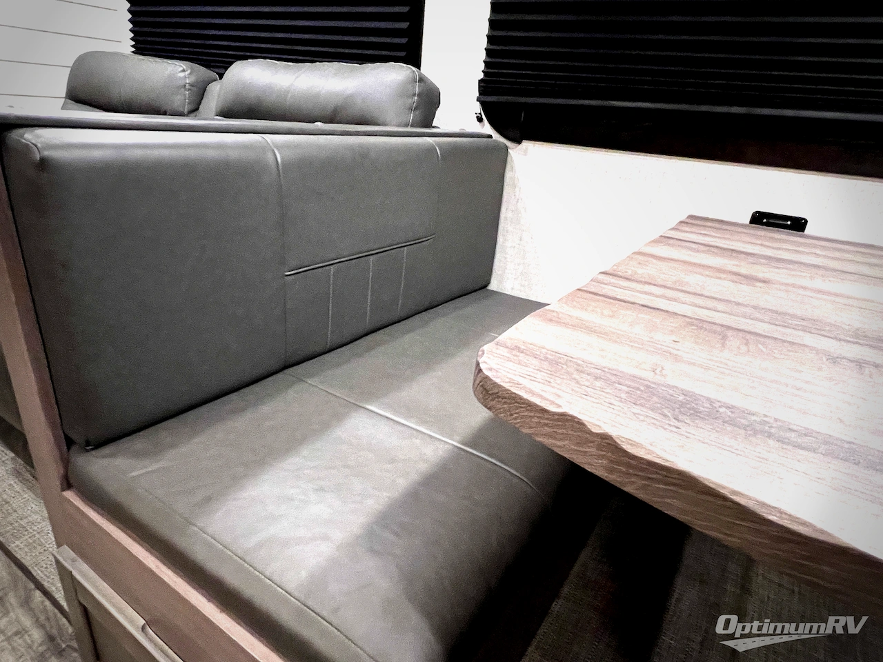 2022 CrossRoads Sunset Trail SS331BH Photo 9