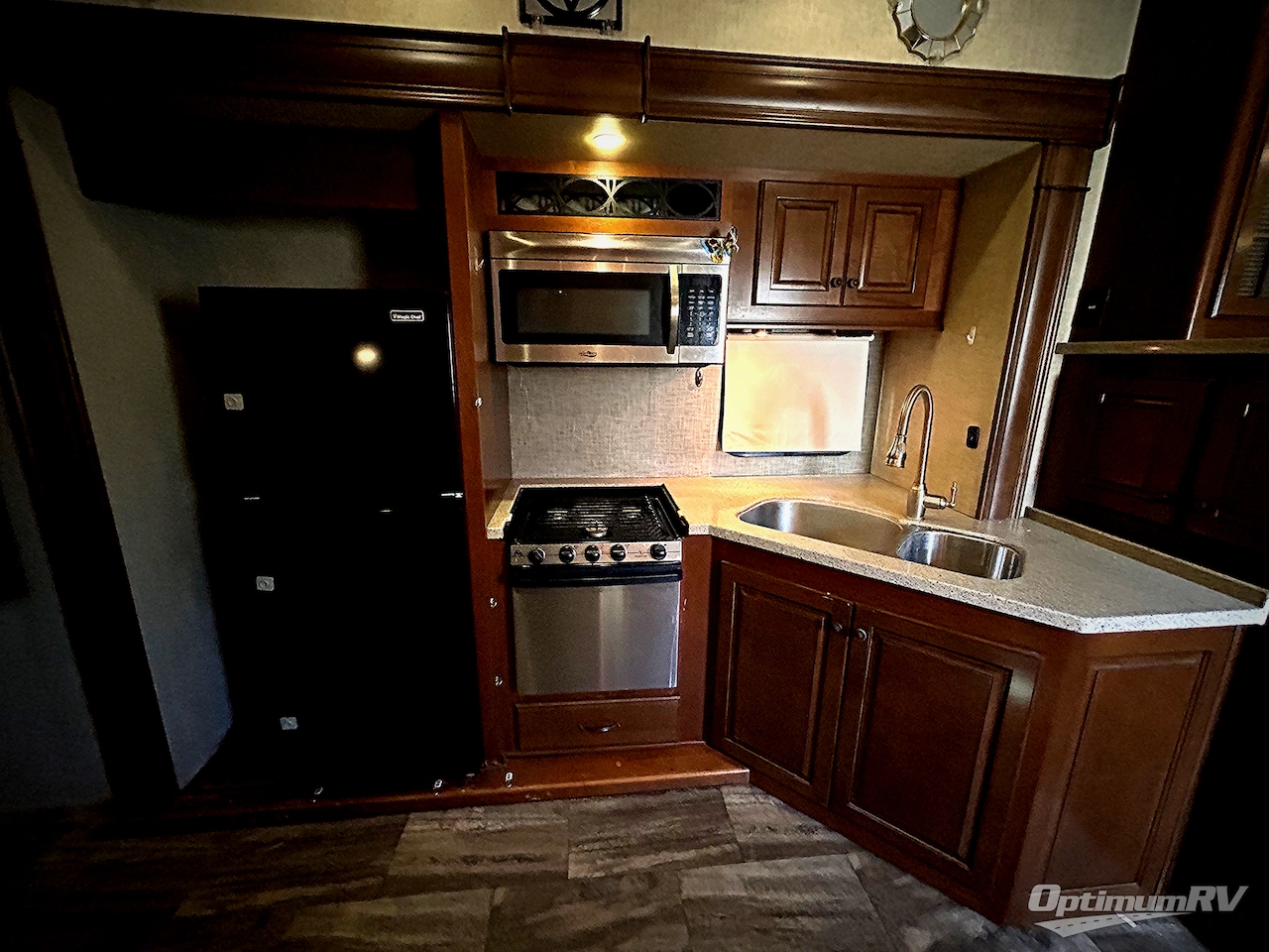 2015 Heartland Bighorn 3755FL Photo 4