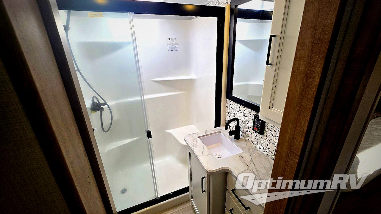 2024 Keystone Arcadia 3260RL Photo 6