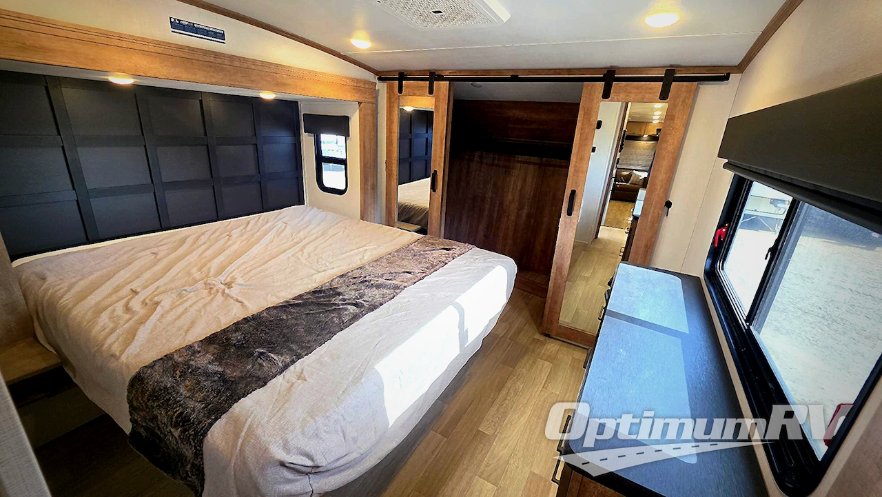 2024 Keystone Arcadia 3260RL Photo 8