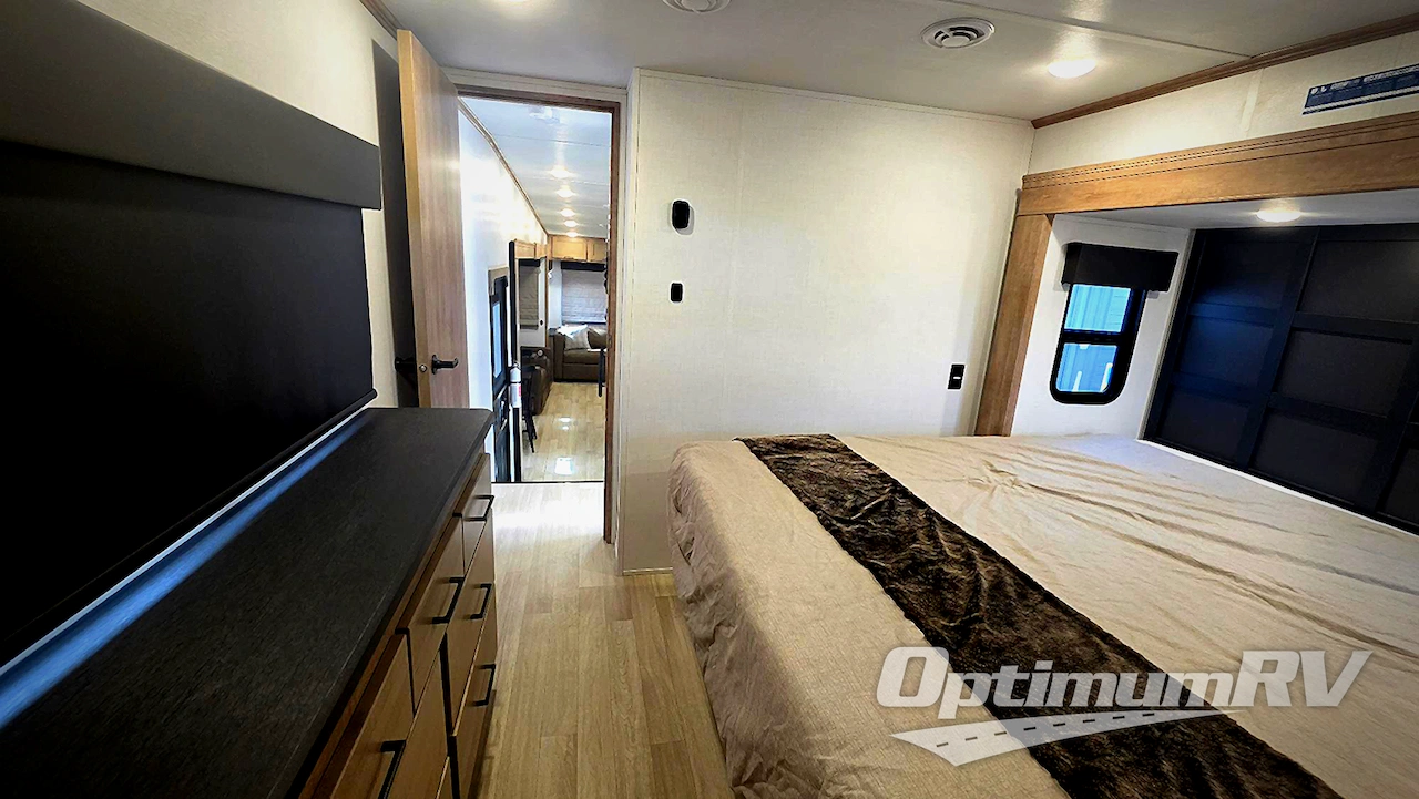 2024 Keystone Arcadia 3260RL Photo 11