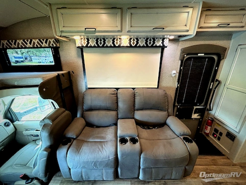 2020 Jayco Greyhawk 30X RV Photo 3