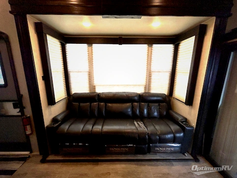 2019 Keystone Carbon 364 RV Photo 4