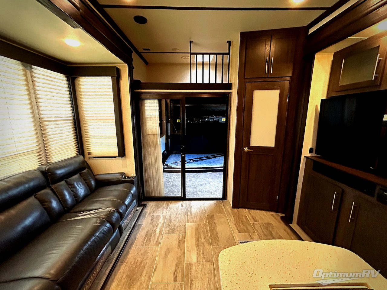2019 Keystone Carbon 364 Photo 4