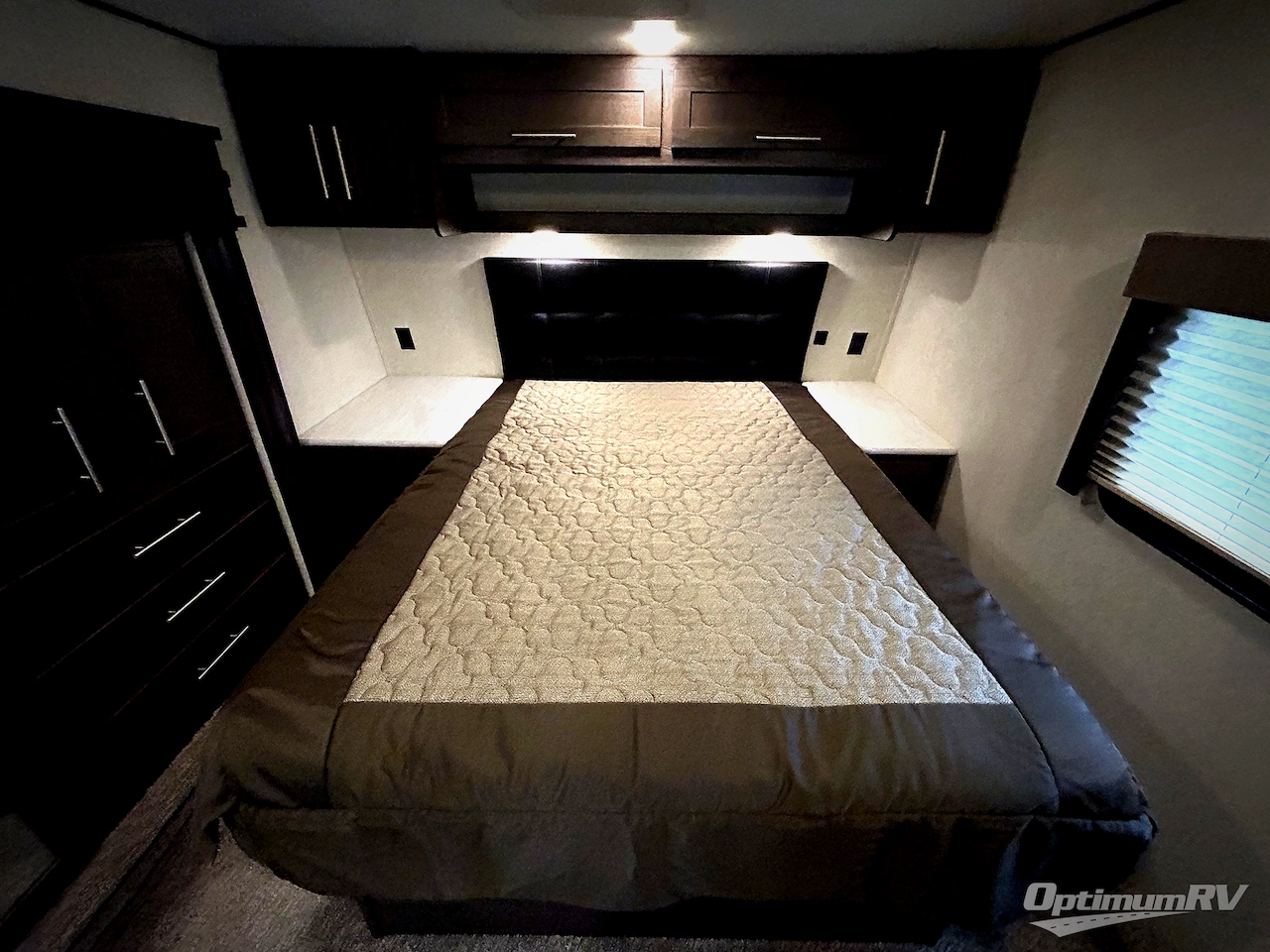 2019 Keystone Carbon 364 Photo 9
