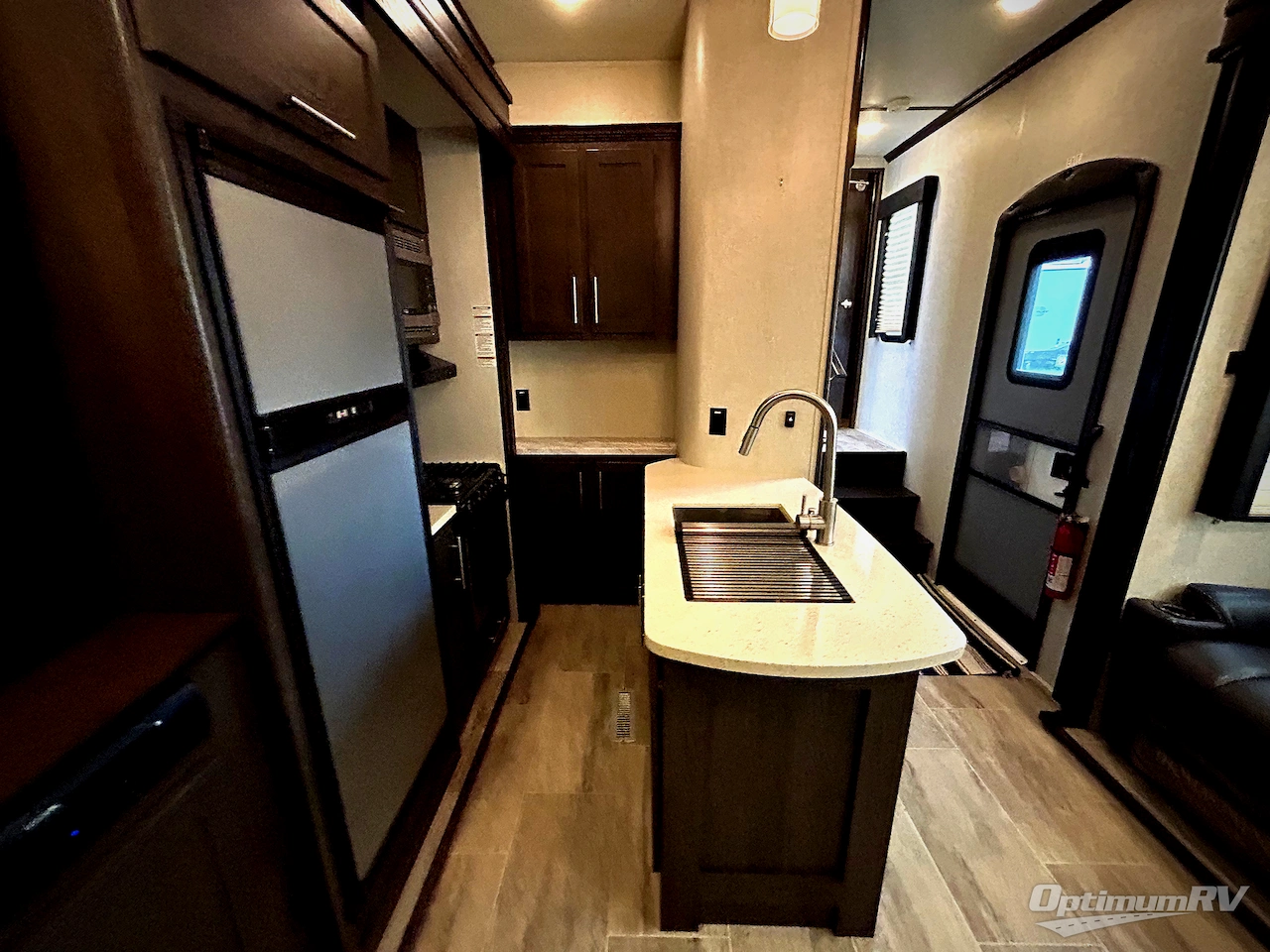 2019 Keystone Carbon 364 Photo 12