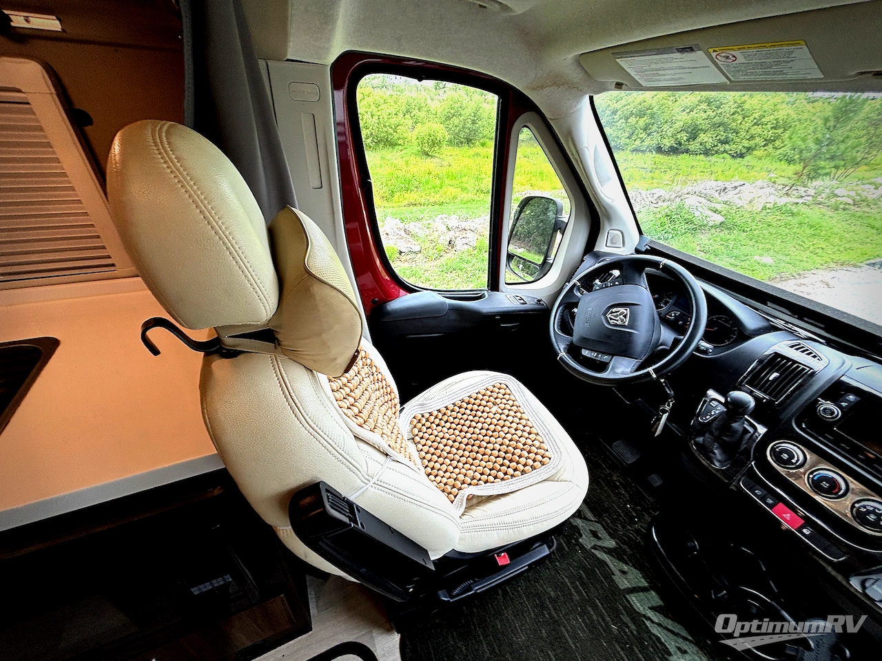 2021 Winnebago Travato 59KL Photo 6