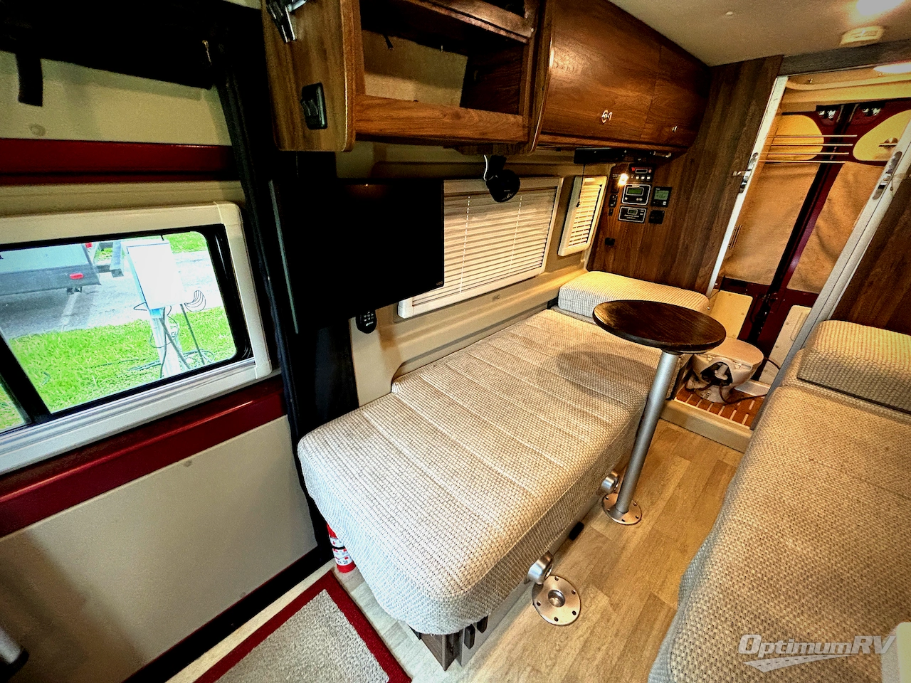 2021 Winnebago Travato 59KL Photo 13