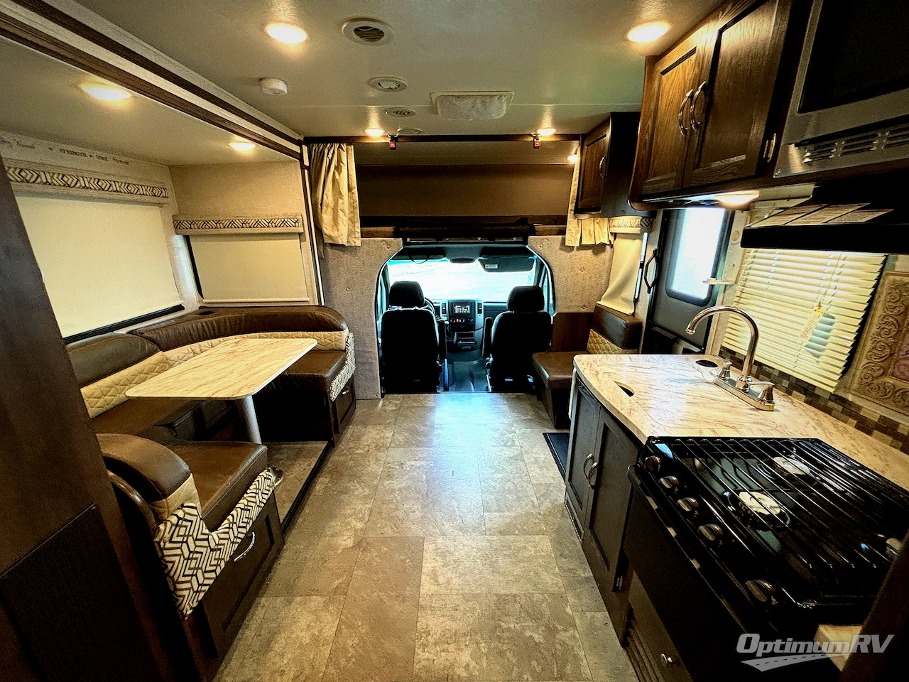 2019 Coachmen Prism 2200 FS Photo 5