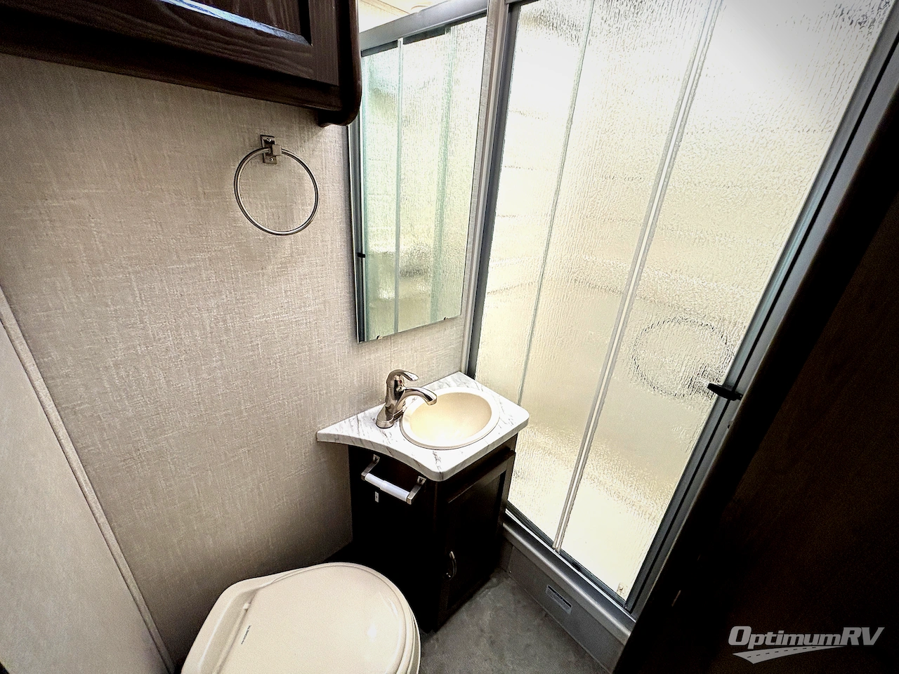 2019 Coachmen Prism 2200 FS Photo 17