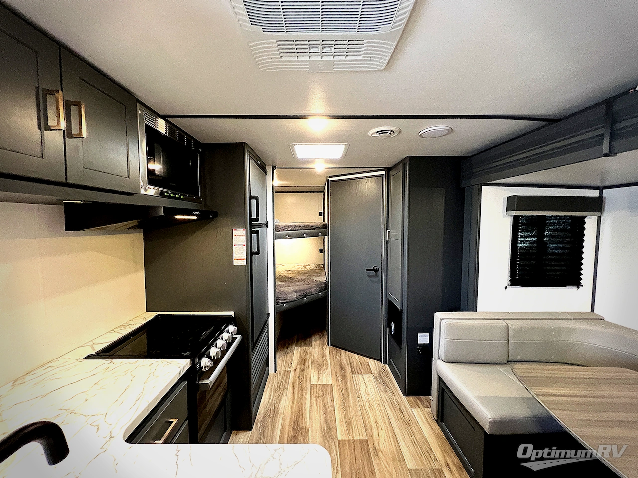 2022 Keystone Bullet Crossfire 2430BH Photo 5